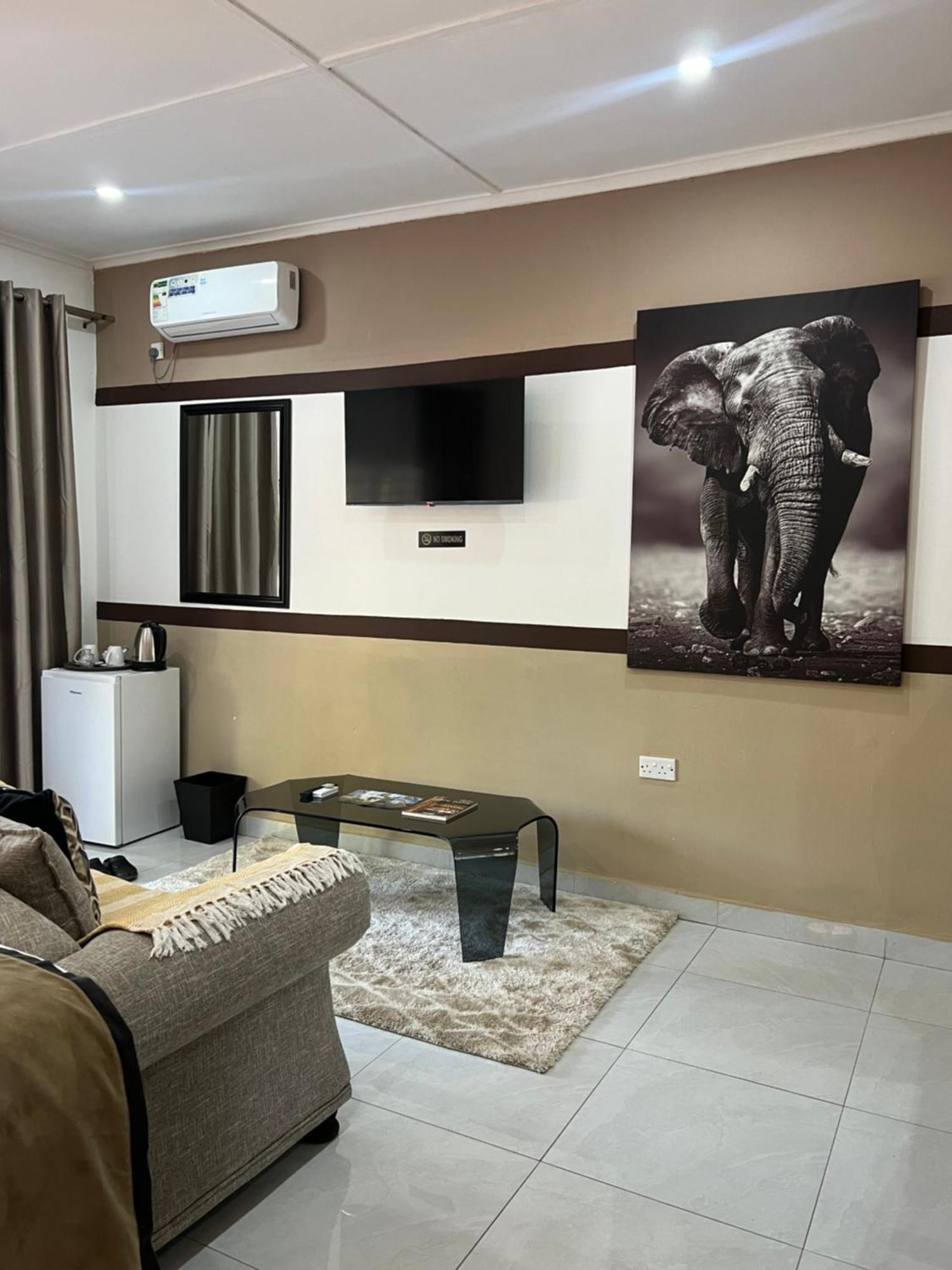 Ngoma Zanga Lodge 利文斯顿 外观 照片
