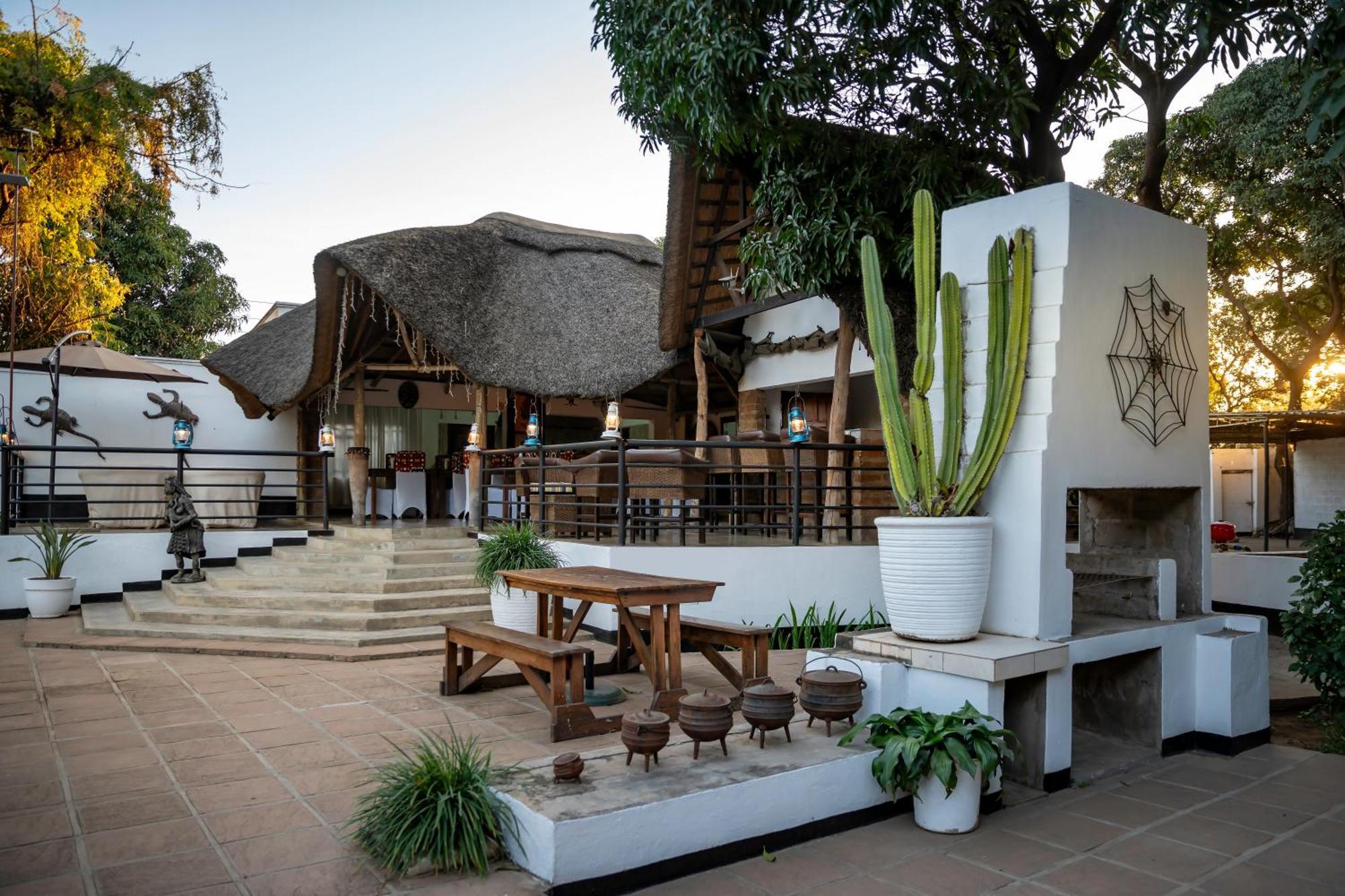 Ngoma Zanga Lodge 利文斯顿 外观 照片