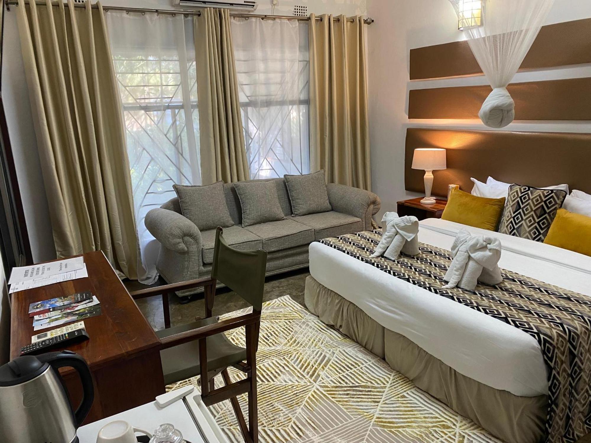 Ngoma Zanga Lodge 利文斯顿 外观 照片