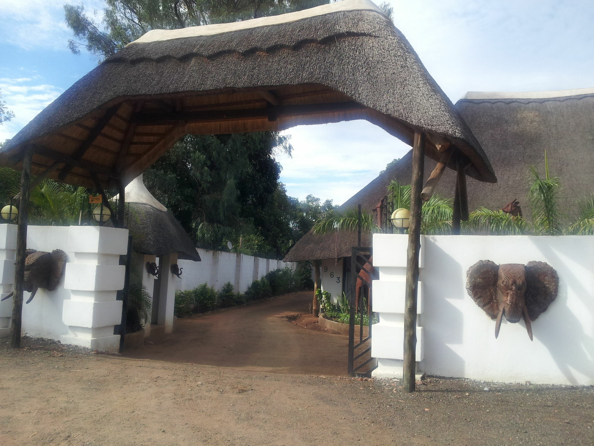 Ngoma Zanga Lodge 利文斯顿 外观 照片